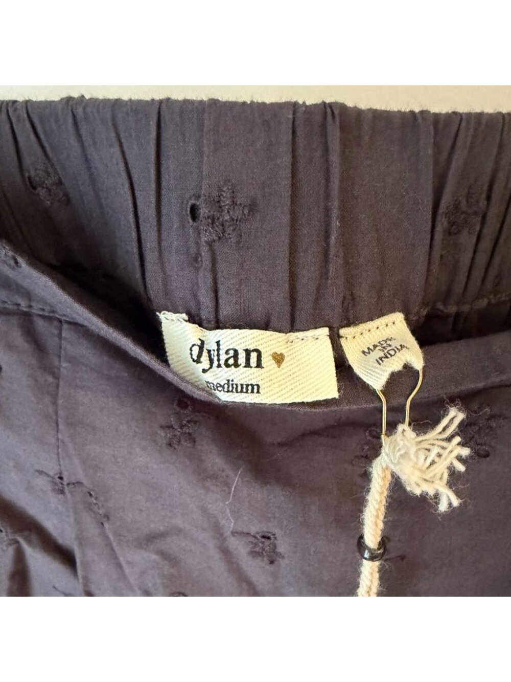 Dylan Cotton Eyelet Shorts Charcoal Black Size M NWT - Picture 4 of 5